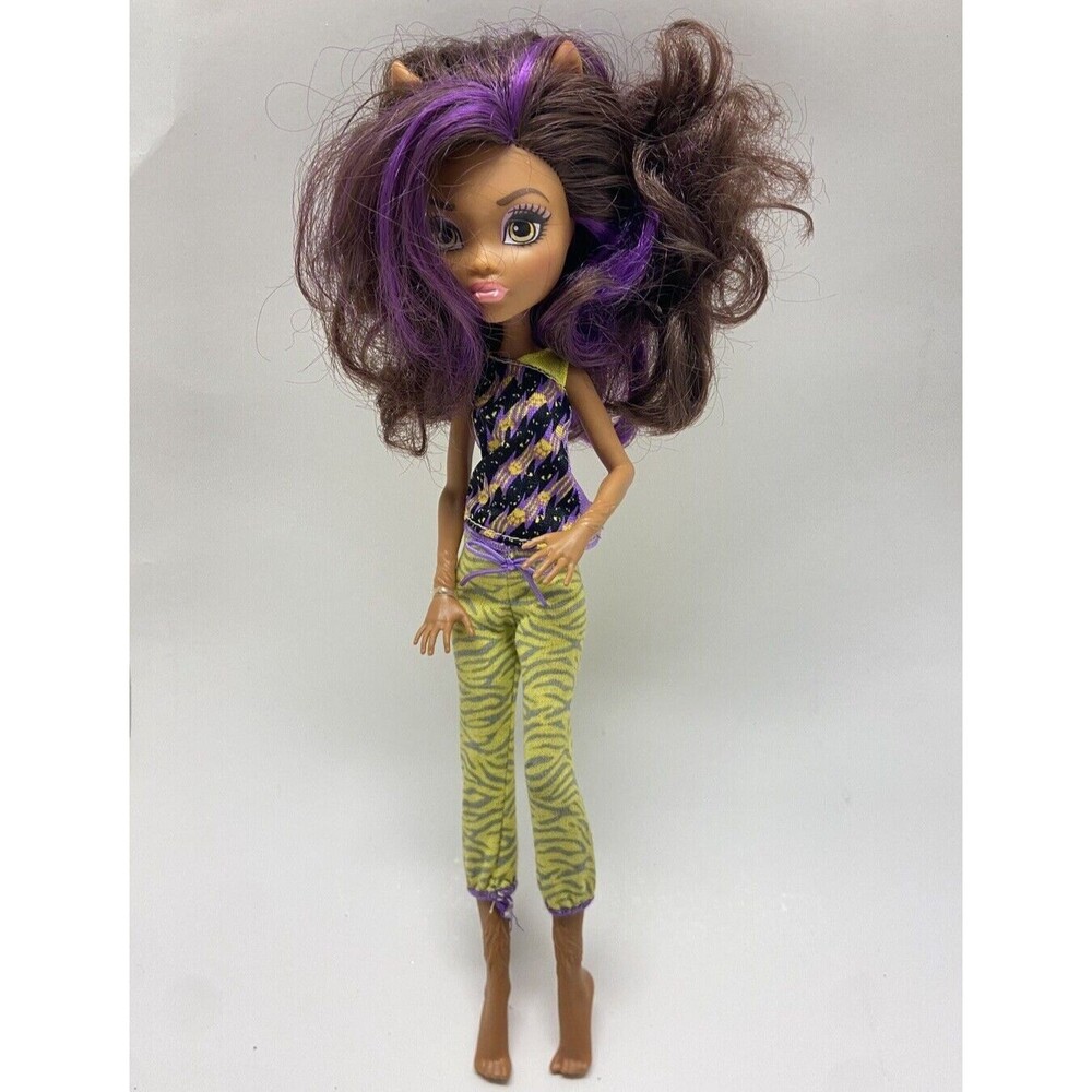 Monster High Monster Family Clawdeen Wolf Doll Sleep Pajamas Outfit